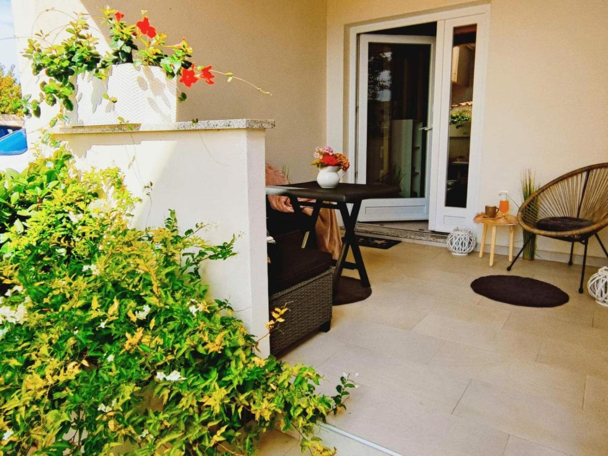 Apartments Alisa Brodarica  Dış mekan fotoğraf
