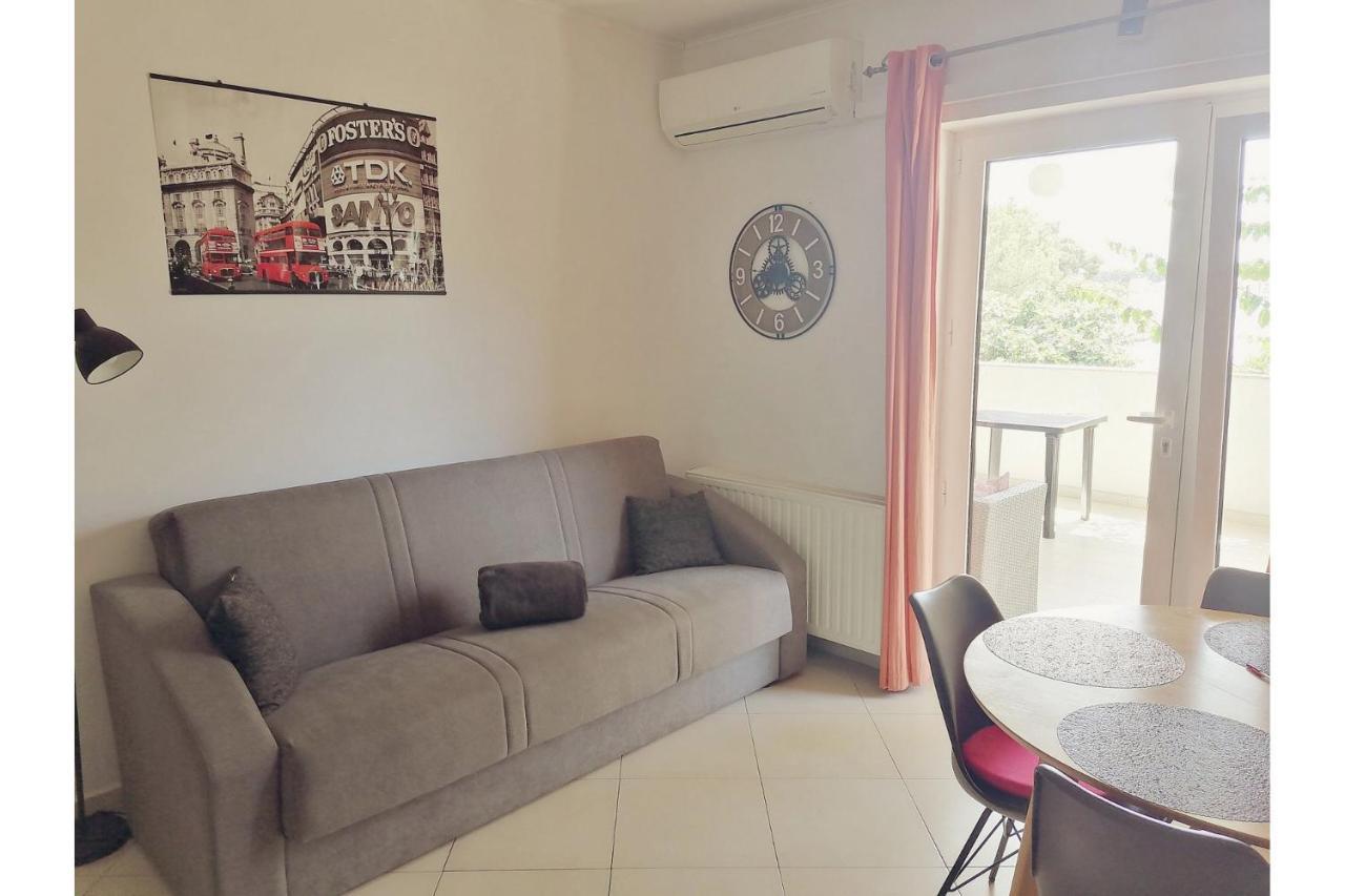 Apartments Alisa Brodarica  Dış mekan fotoğraf